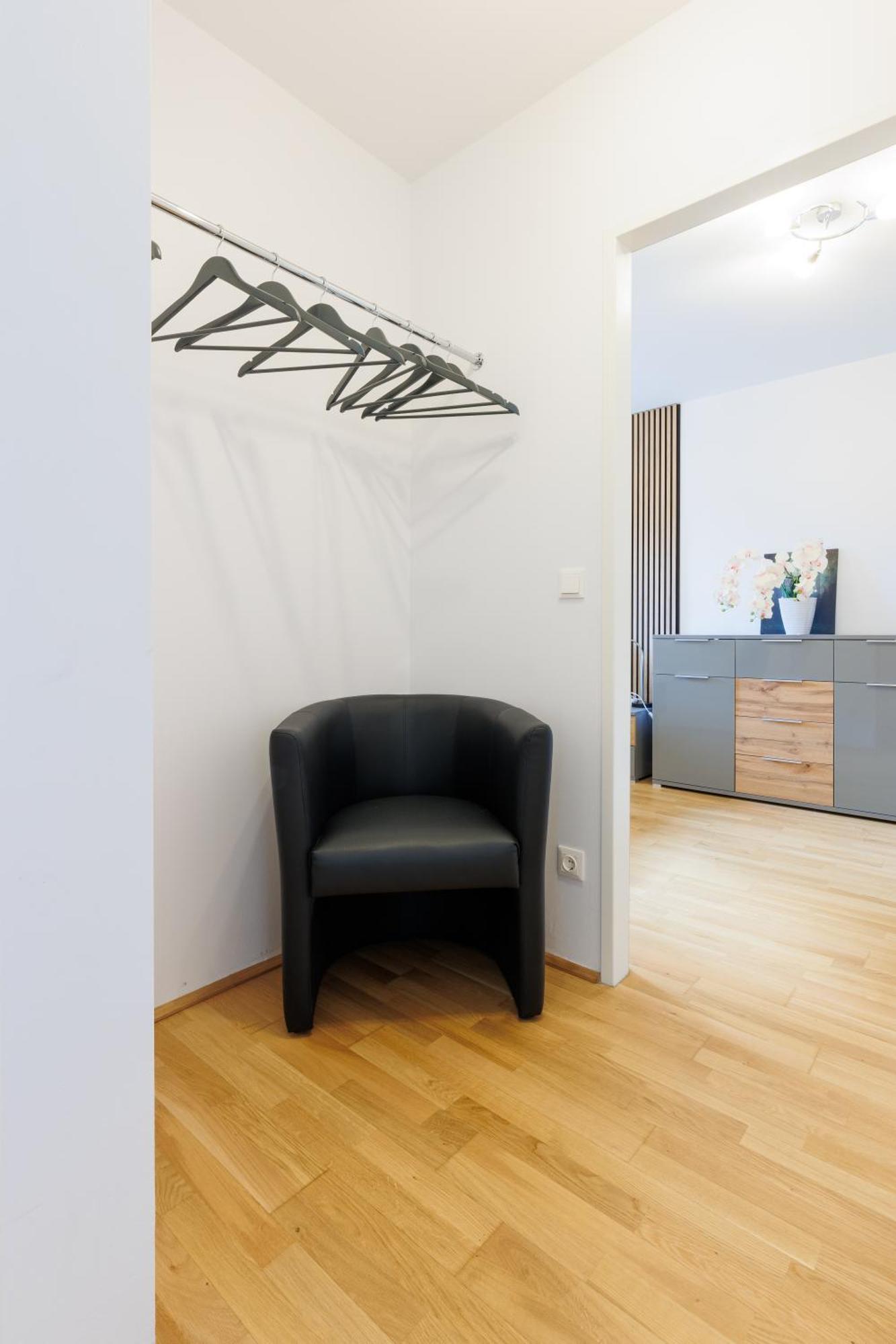 Home In Vienna By Oberlaa Therme - 15 Min To The City Center Стая снимка
